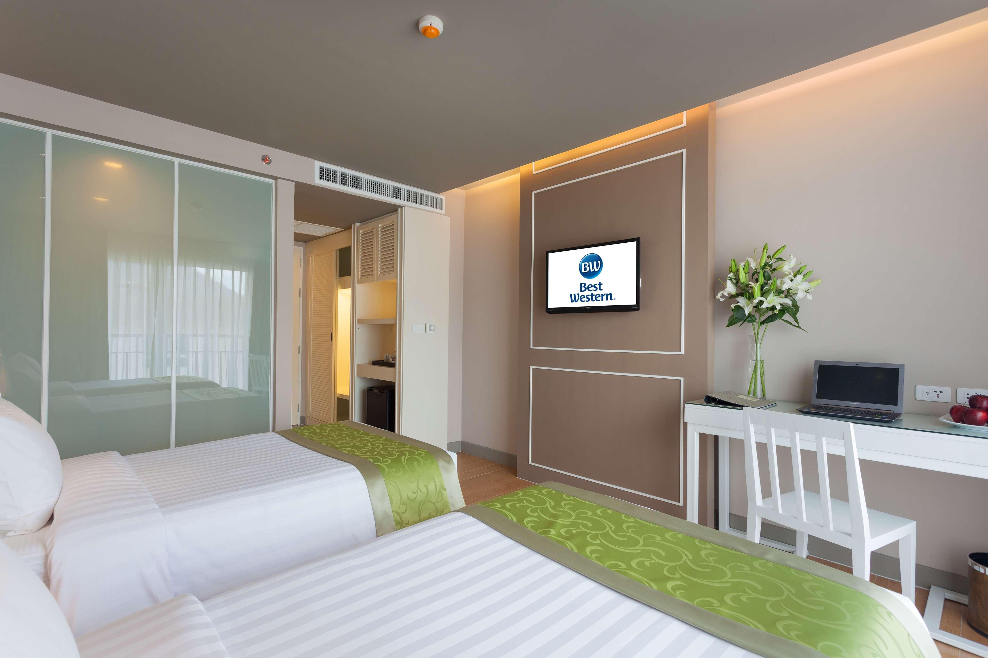 Best Western Patong Beach Екстер'єр фото