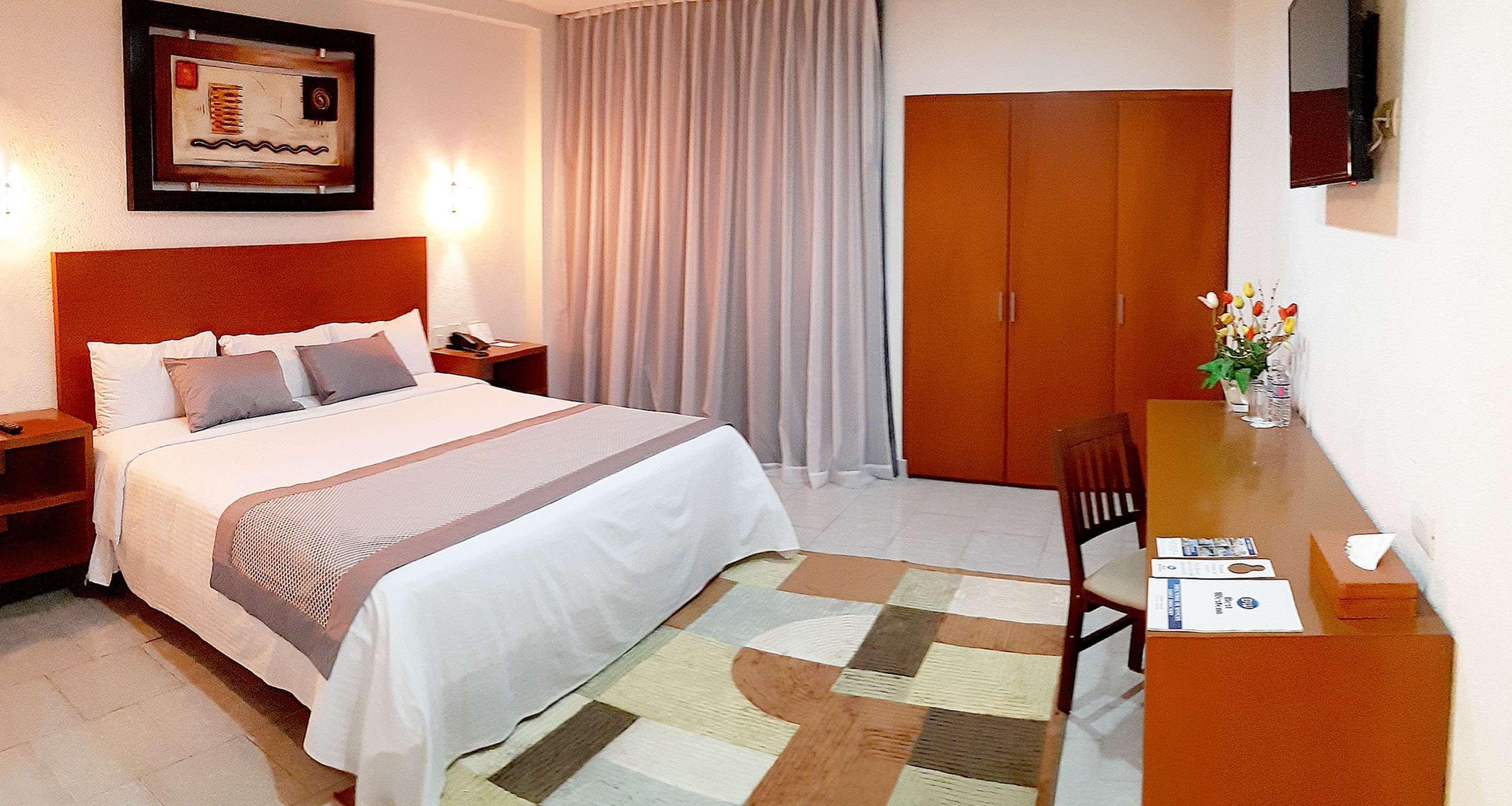 Best Western Patong Beach Екстер'єр фото