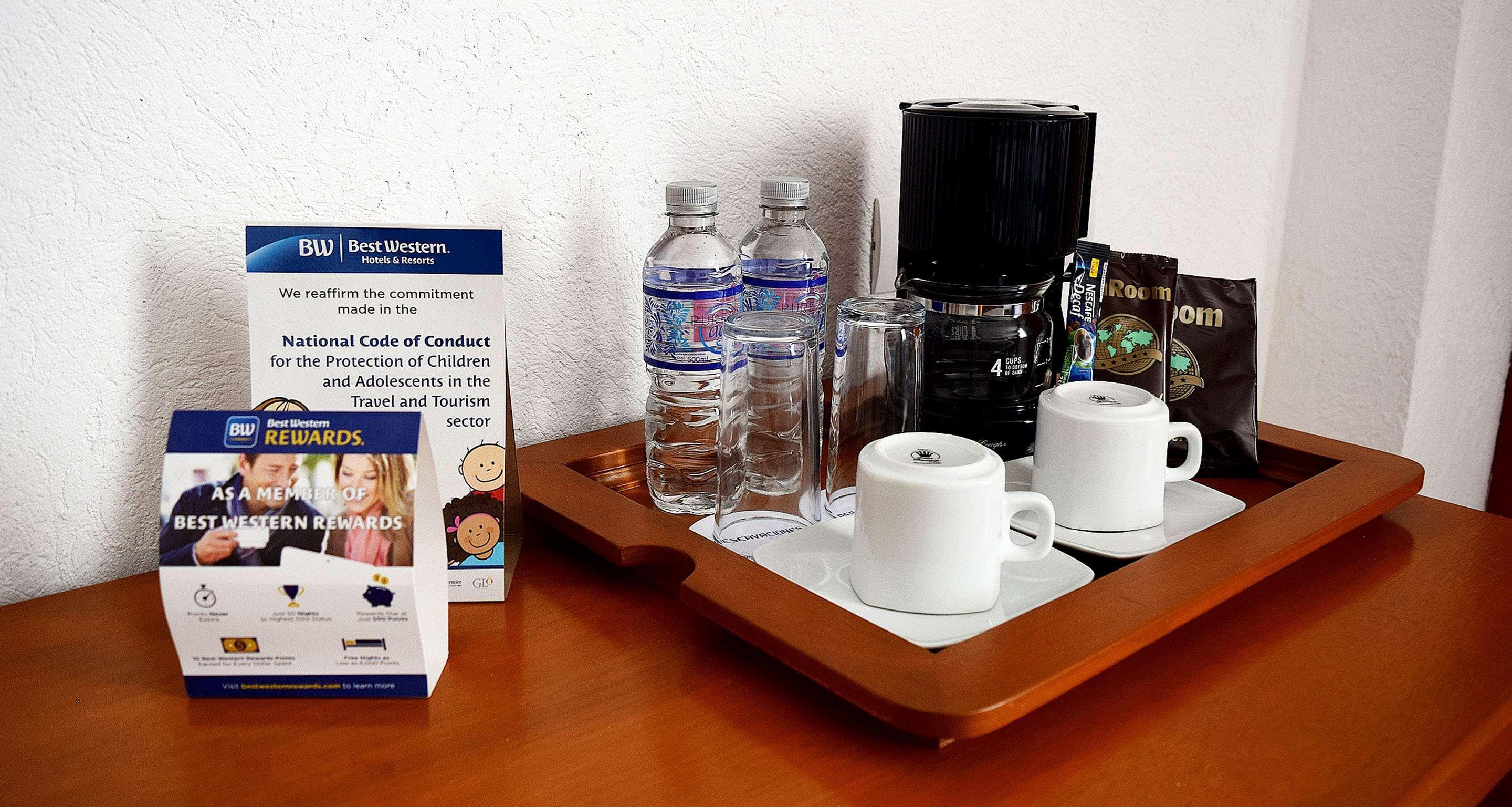 Best Western Patong Beach Екстер'єр фото