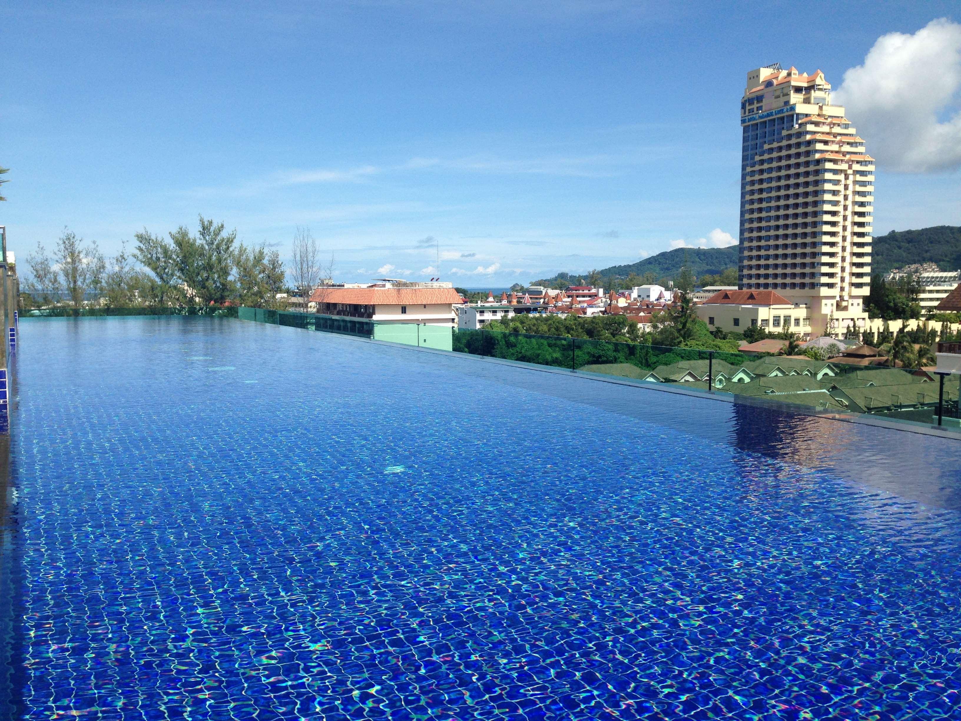 Best Western Patong Beach Екстер'єр фото
