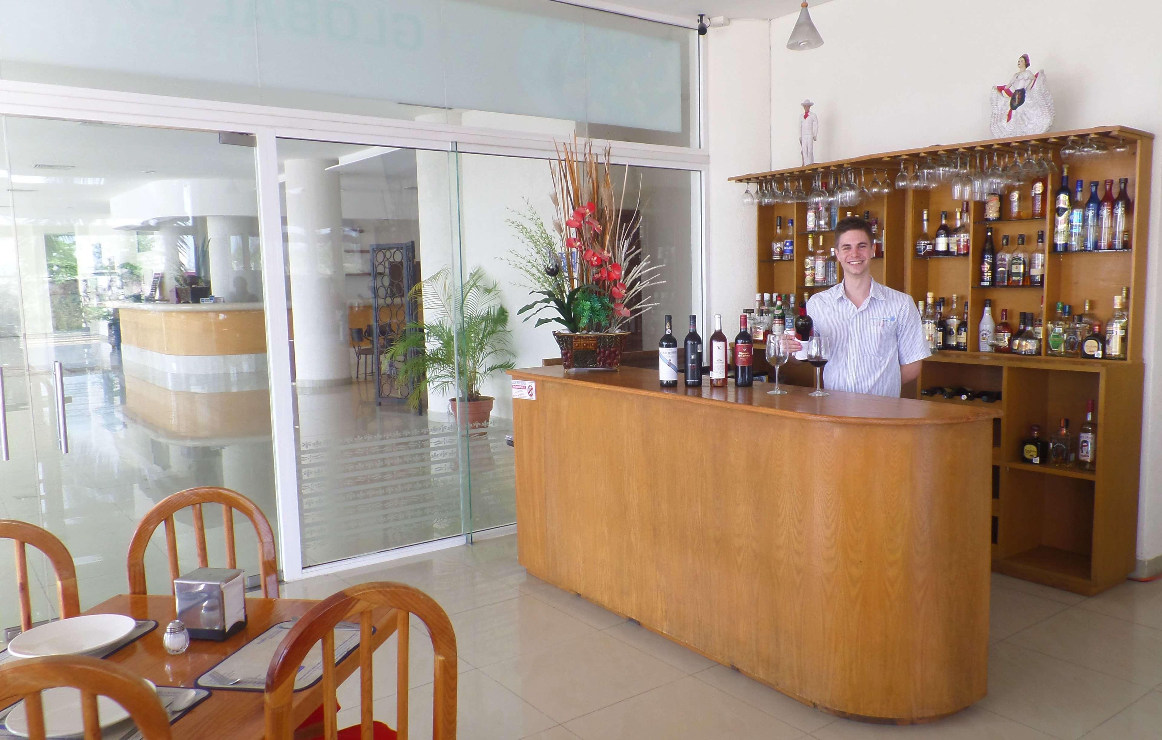 Best Western Patong Beach Екстер'єр фото