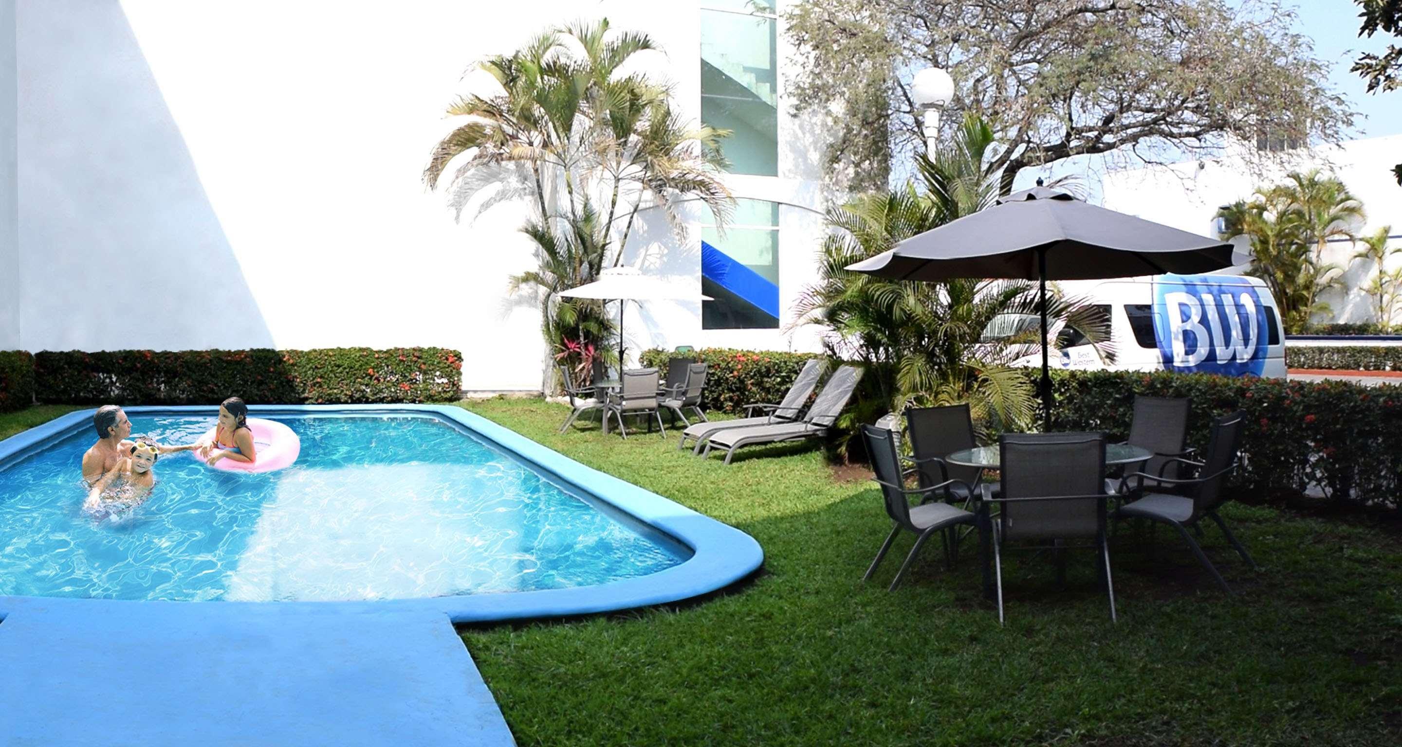 Best Western Patong Beach Екстер'єр фото