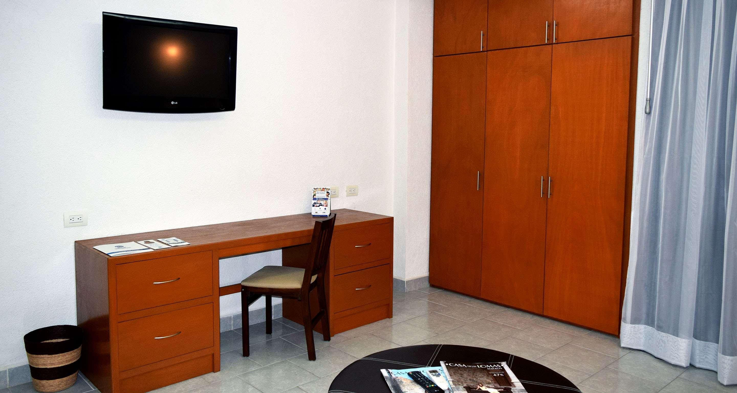 Best Western Patong Beach Екстер'єр фото