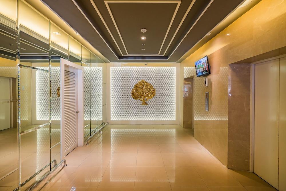 Best Western Patong Beach Екстер'єр фото